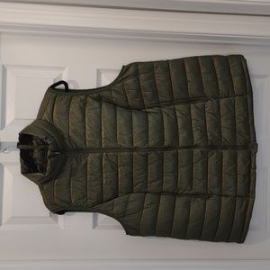 Woman Within Green Puffer Vest Size Large 18-20